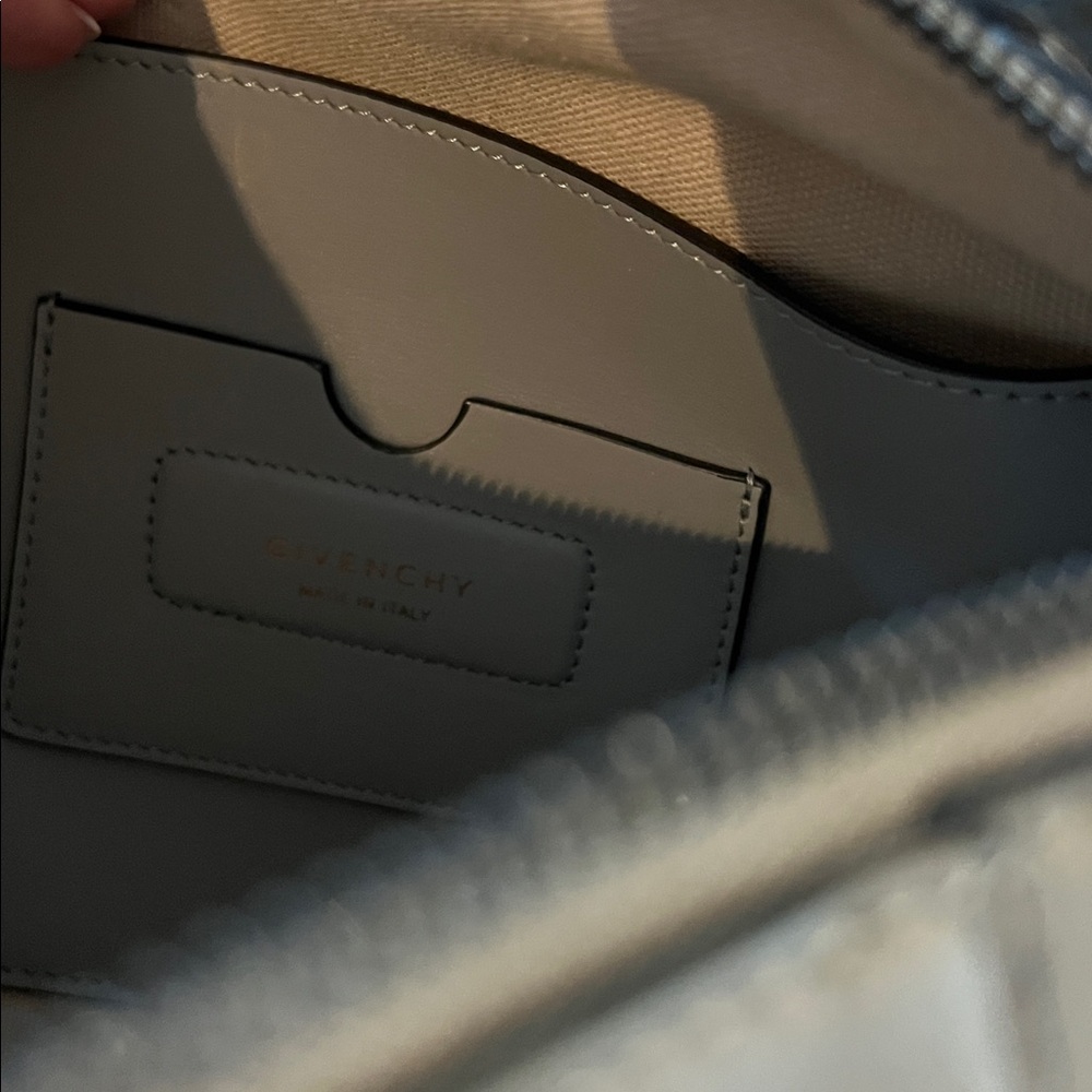 Givenchy soft Antigona small - Picture 4 of 13